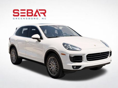 Used 2016 Porsche Cayenne S AWD/4WD image 5