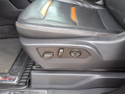 Used 2022 GMC Sierra 1500 AT4 w/ AT4 Preferred Package image 26