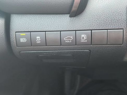 Used 2022 Toyota Camry XSE FWD image 20