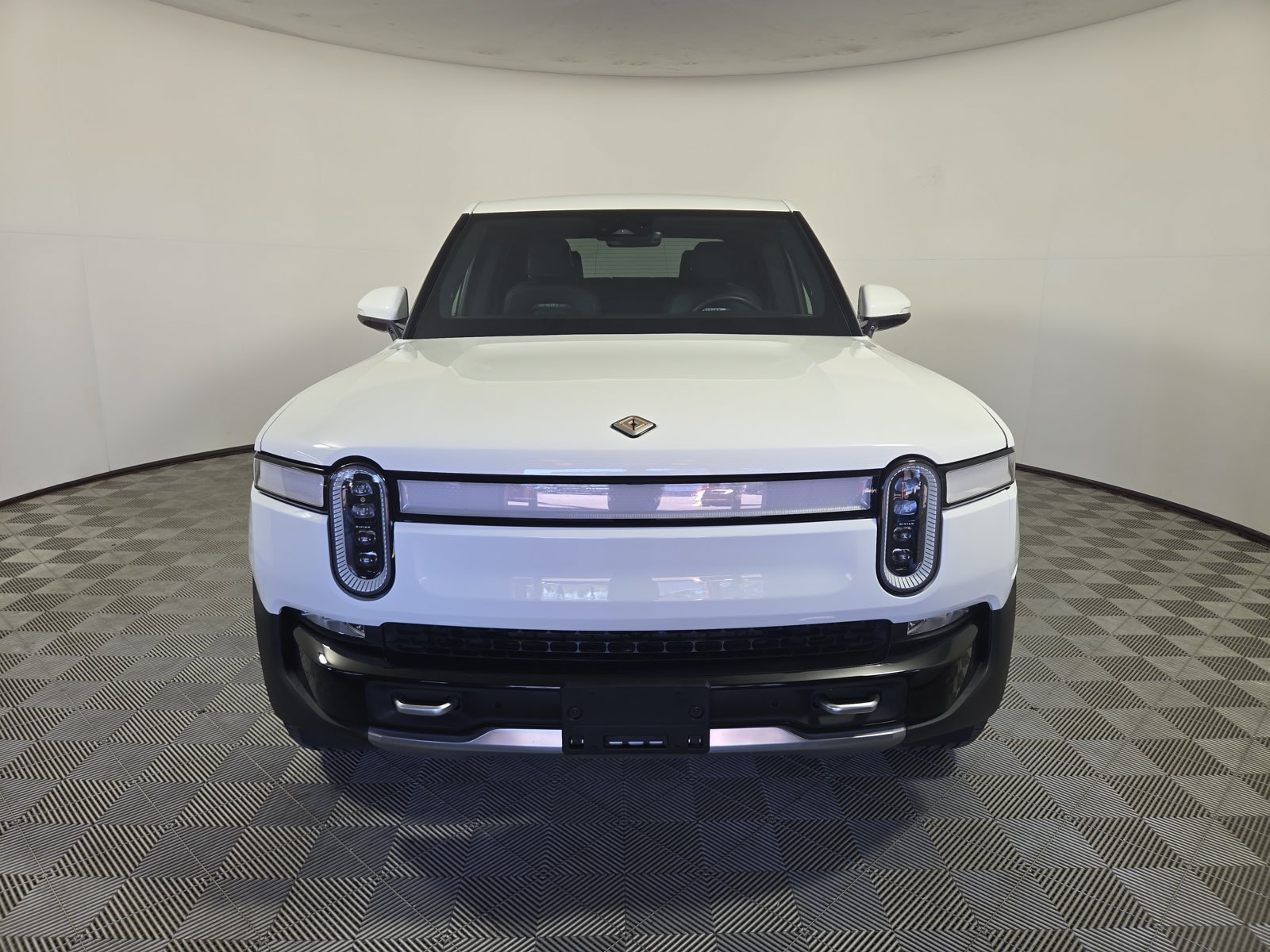 Used 2022 Rivian R1T Adventure AWD/4WD image 8