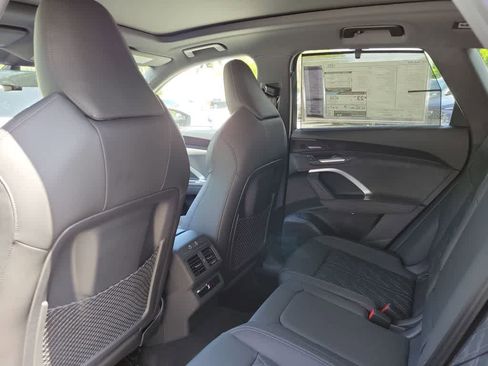 New 2026 Audi SQ5 Premium Plus AWD/4WD image 20