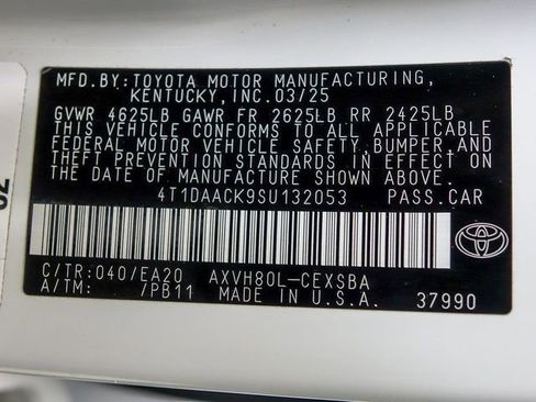 Certified 2025 Toyota Camry SE FWD image 27