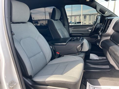 Used 2022 RAM 1500 Big Horn AWD/4WD image 30