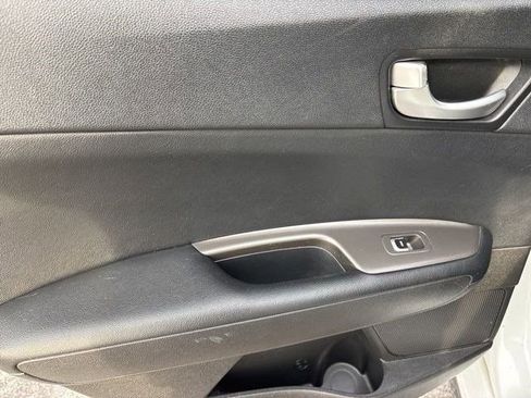 Used 2019 Kia Optima S w/ S Panoramic Sunroof Package image 32