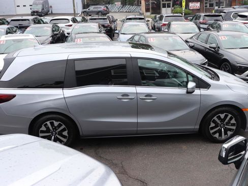 Used 2025 Honda Odyssey EX-L image 6