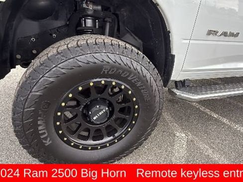 Used 2024 RAM 2500 Big Horn AWD/4WD image 9