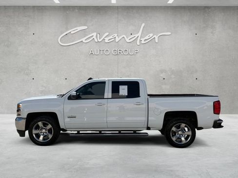 Used 2018 Chevrolet Silverado 1500 LT w/ Texas Edition RWD image 13