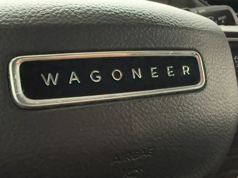 Used 2024 Jeep Wagoneer Series II w/ Flexible Seating Group image 32