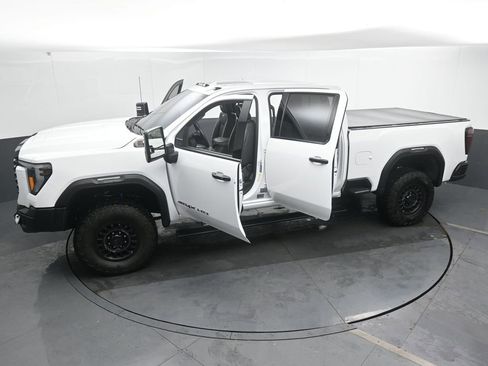 Used 2024 GMC Sierra 2500 AT4X w/ AT4X AEV Edition image 55