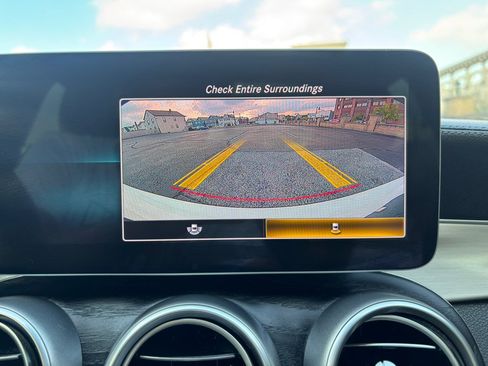 Used 2021 Mercedes-Benz C 300 Sedan image 30