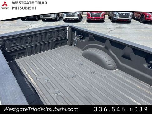 Used 2023 Ford F350 Lariat AWD/4WD image 8