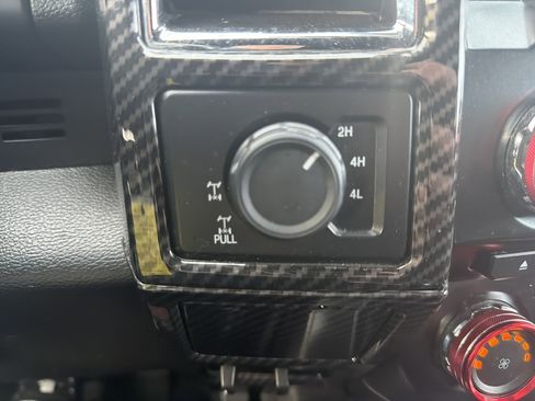 Used 2016 Ford F150 XLT w/ Equipment Group 302A Luxury image 27