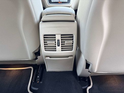 Used 2018 Mercedes-Benz CLA 250 image 15
