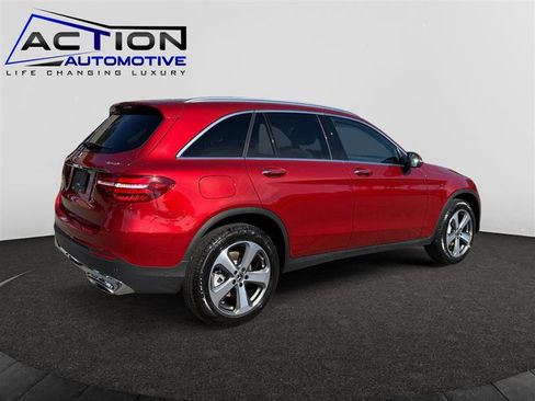 Used 2019 Mercedes-Benz GLC 300 4MATIC image 8