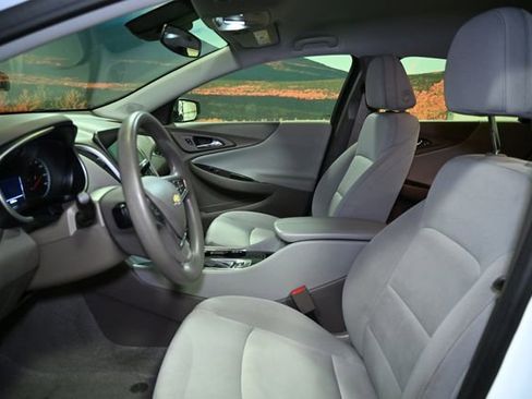 Used 2024 Chevrolet Malibu LT image 20