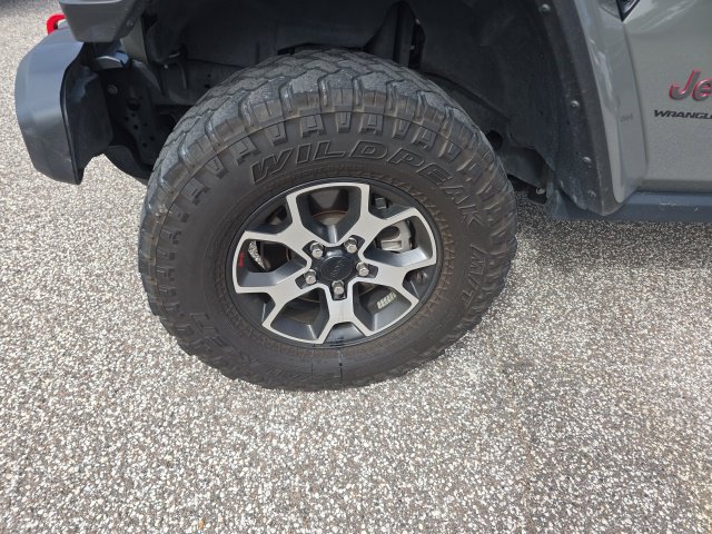 Used 2023 Jeep Wrangler Unlimited Rubicon w/ LED Lighting Group AWD/4WD image 7