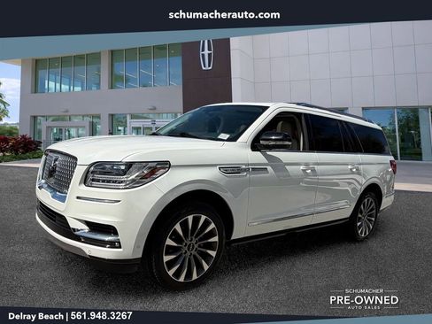 Used 2020 Lincoln Navigator L Reserve w/ Cargo Convenience Package AWD/4WD image 3