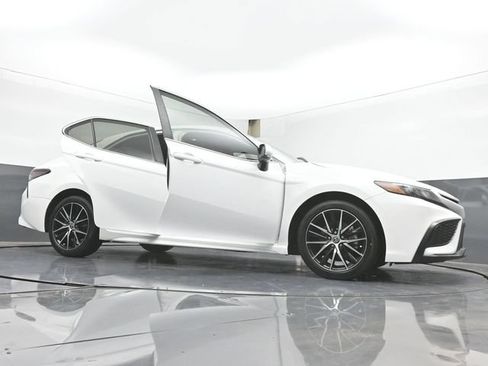 Used 2024 Toyota Camry SE FWD image 50