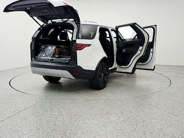 New 2026 Land Rover Discovery S AWD/4WD image 11