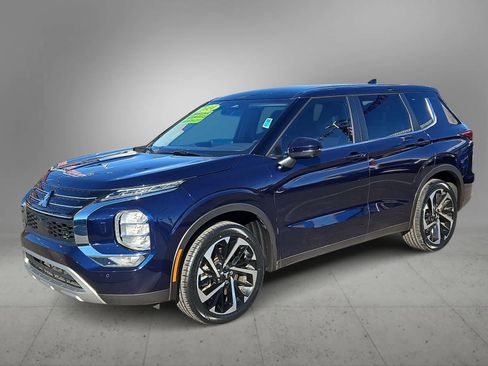 Used 2024 Mitsubishi Outlander SE image 5