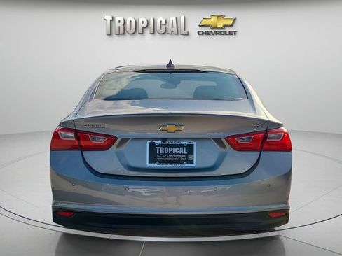 Used 2025 Chevrolet Malibu LT image 4