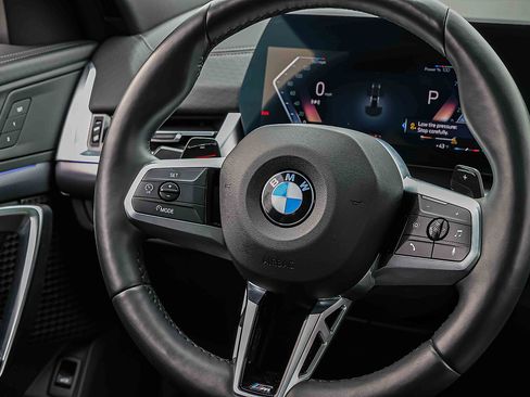Used 2025 BMW X2 xDrive28i AWD/4WD image 9
