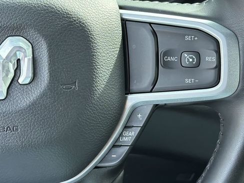 Used 2023 RAM 1500 Big Horn image 31