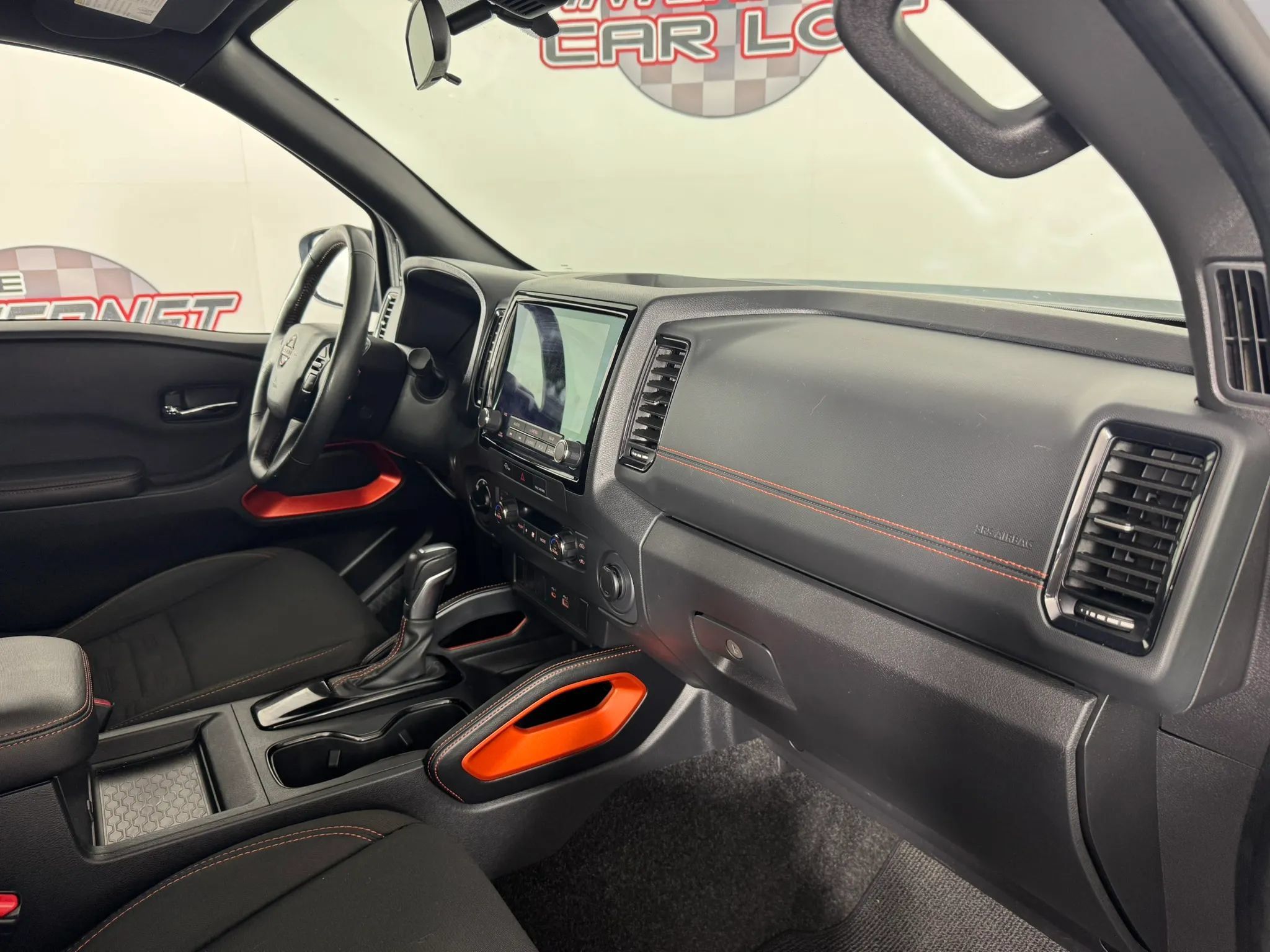 Used 2023 Nissan Frontier PRO-4X w/ Tow Package AWD/4WD image 12