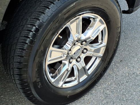 Used 2015 Ford F150 XLT w/ Equipment Group 302A Luxury AWD/4WD image 14