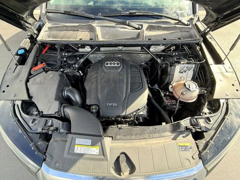 Used 2019 Audi Q5 2.0T Premium w/ Convenience Package image 3