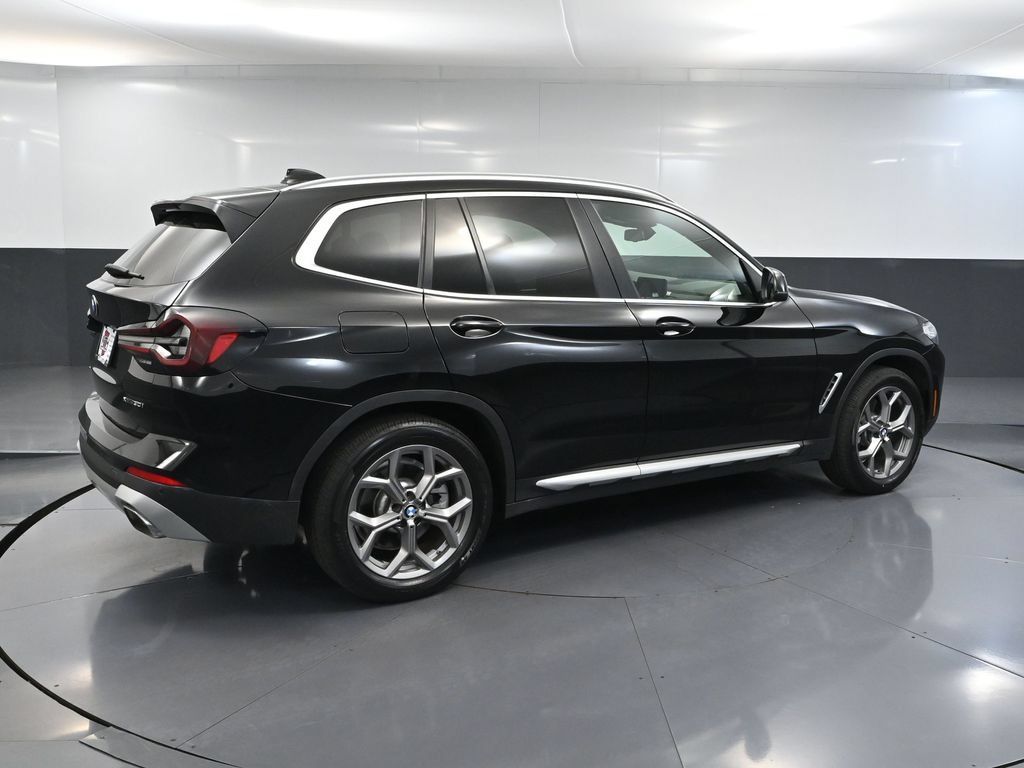 Used 2023 BMW X3 xDrive30i AWD/4WD image 4