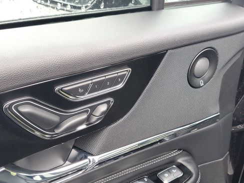 New 2026 Lincoln Corsair Grand Touring image 9