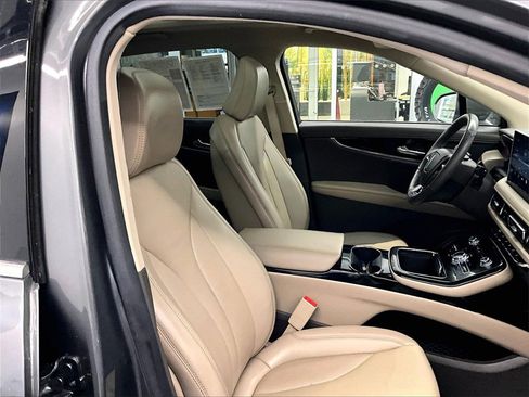 Used 2023 Lincoln Nautilus Reserve w/ Cargo Utility Package image 11