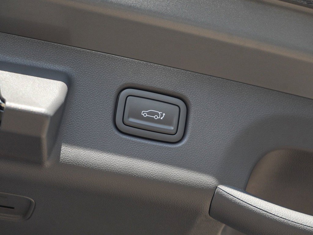 New 2026 Hyundai Kona Limited AWD/4WD image 9