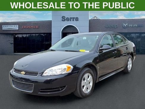 Used 2009 Chevrolet Impala LT w/ Luxury Edition Package FWD image 3