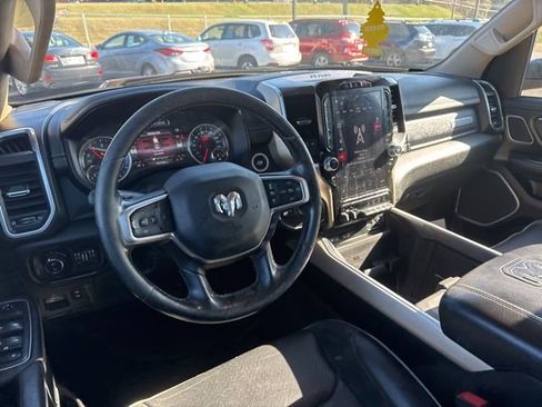 Used 2019 RAM 1500 Laramie image 12