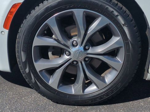 Used 2020 Chrysler Pacifica Limited w/ Tire & Wheel Group image 29