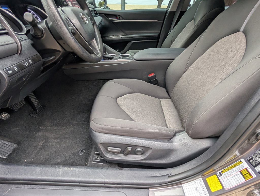 Used 2023 Toyota Camry LE FWD image 18