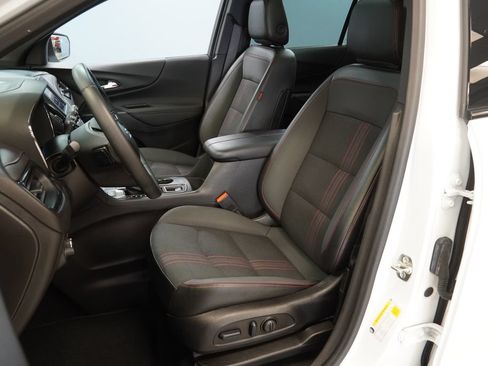 Used 2024 Chevrolet Equinox RS AWD/4WD image 3