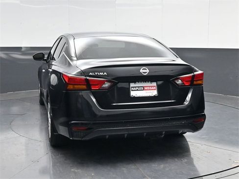 Used 2022 Nissan Altima 2.5 S w/ Driver Assist Package image 4