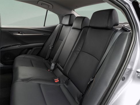 Certified 2025 Toyota Camry XLE FWD image 17