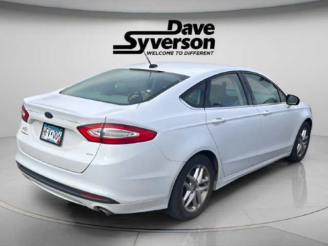 Used 2013 Ford Fusion SE FWD image 4