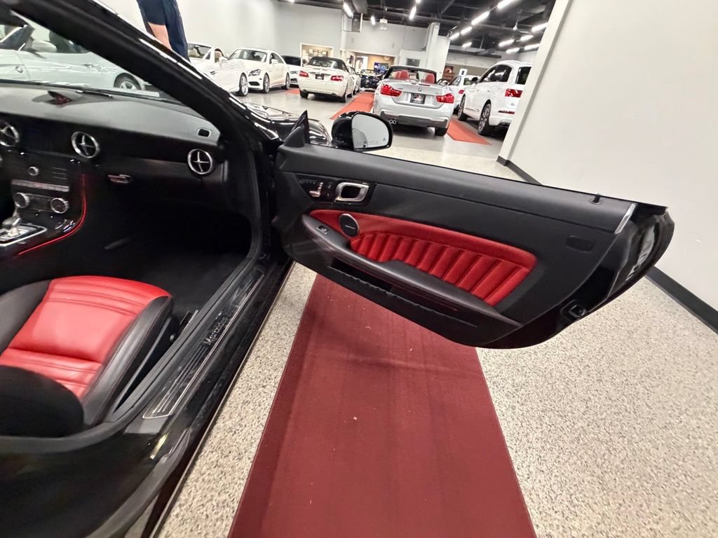 Used 2018 Mercedes-Benz SLC 300 image 23