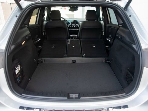 Certified 2025 Mercedes-Benz GLA 250 4MATIC image 35