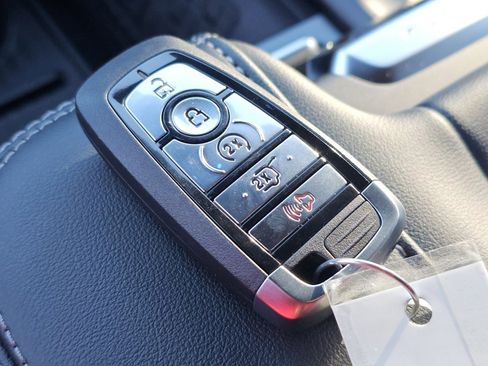 New 2025 Ford Expedition Max Platinum w/ Stealth Performance Package image 34