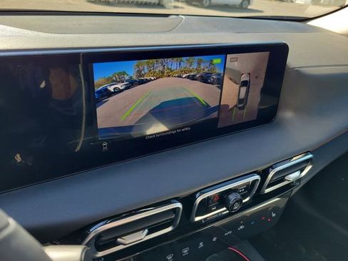 New 2026 Nissan Sentra SR w/ SR Premium Package image 16