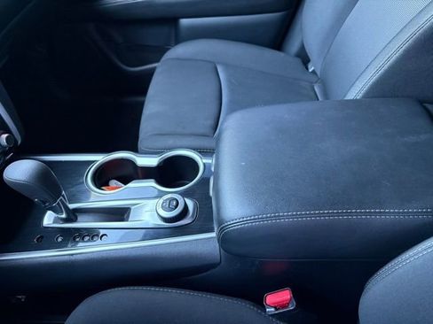 Used 2020 Nissan Pathfinder S image 20