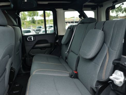 Used 2025 Jeep Wrangler Unlimited Sahara w/ Safety Group image 33