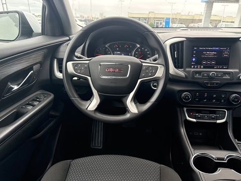 Used 2023 GMC Terrain SLE image 16