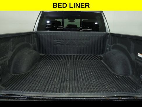 Used 2022 RAM 1500 Big Horn AWD/4WD image 11